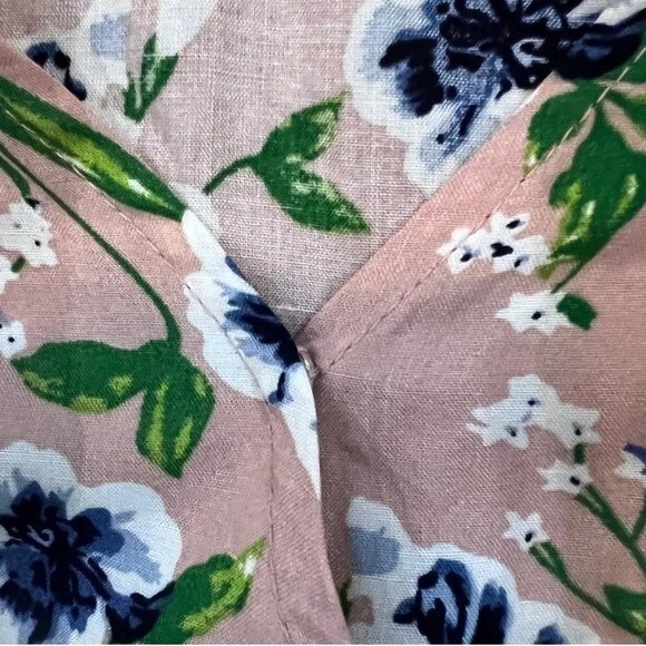 Suzanne Betro pink blush floral wrap top size medium - Picture 4 of 7